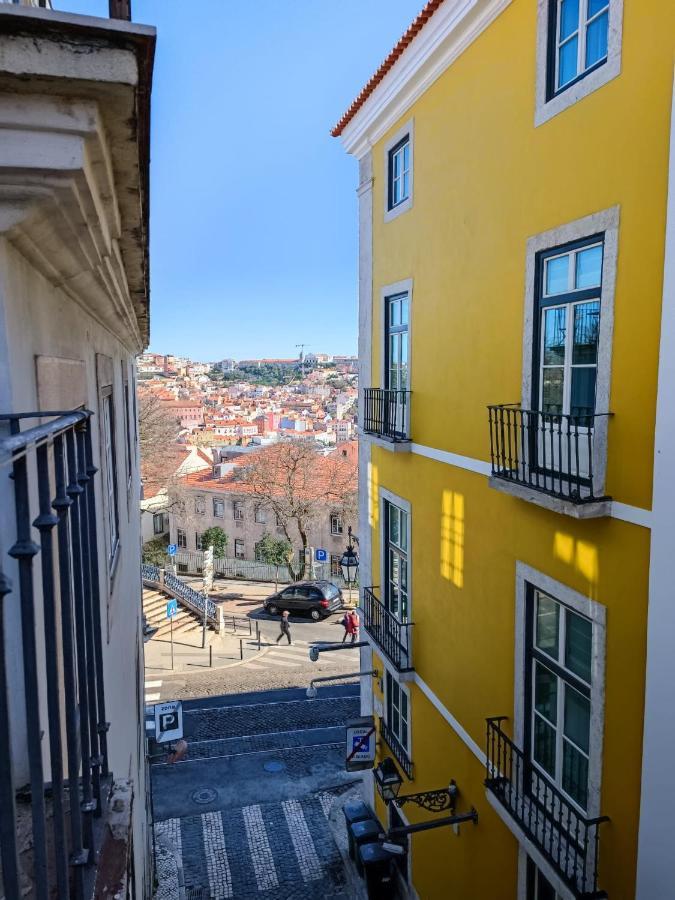 Your Floor In Bairro Alto Appartamento